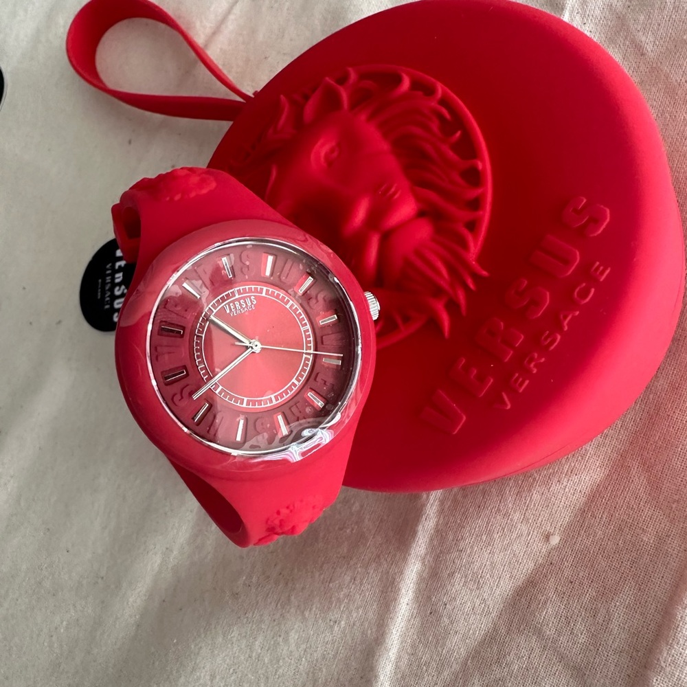 New versus Versace crystal silicone strap watch 39mm